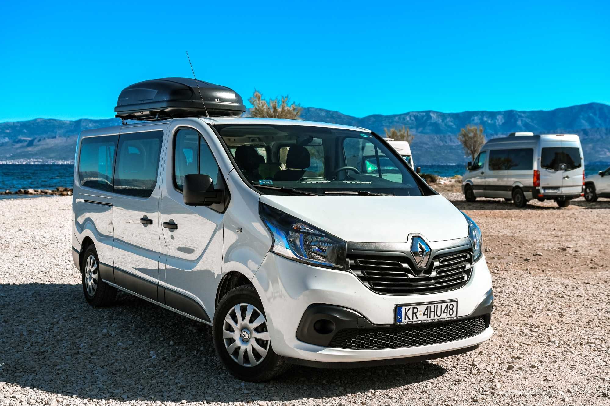 Renault Trafic bus 9 - osobowy wynajem wypożyczenie Kraków