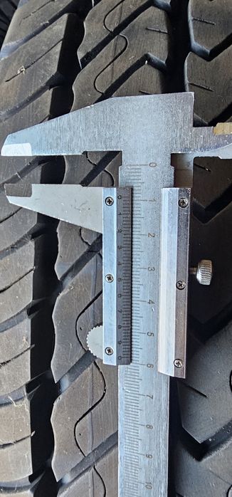 Opony Dunlop 215/60R 17C letnie