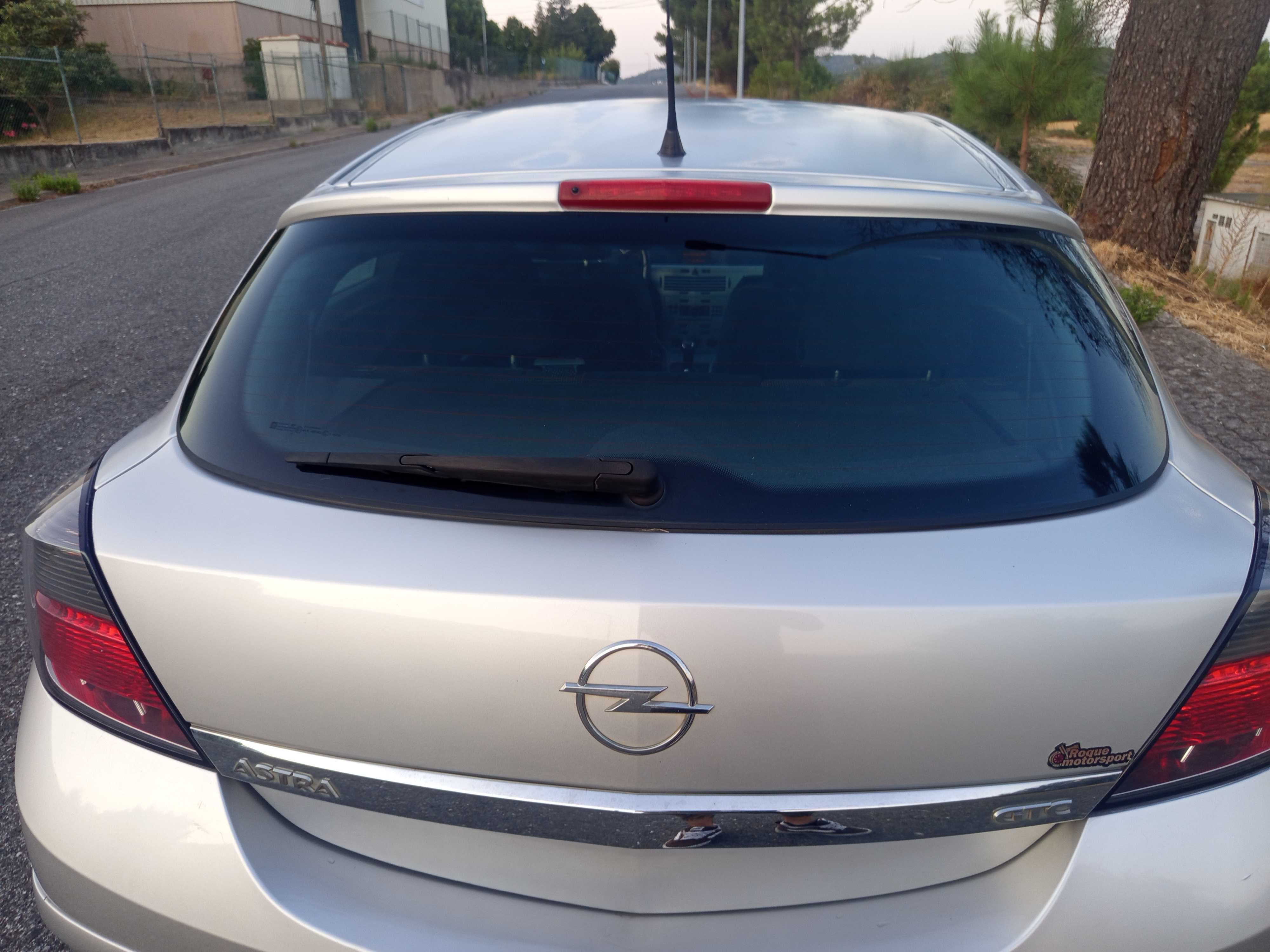 Opel astra gtc 1.7