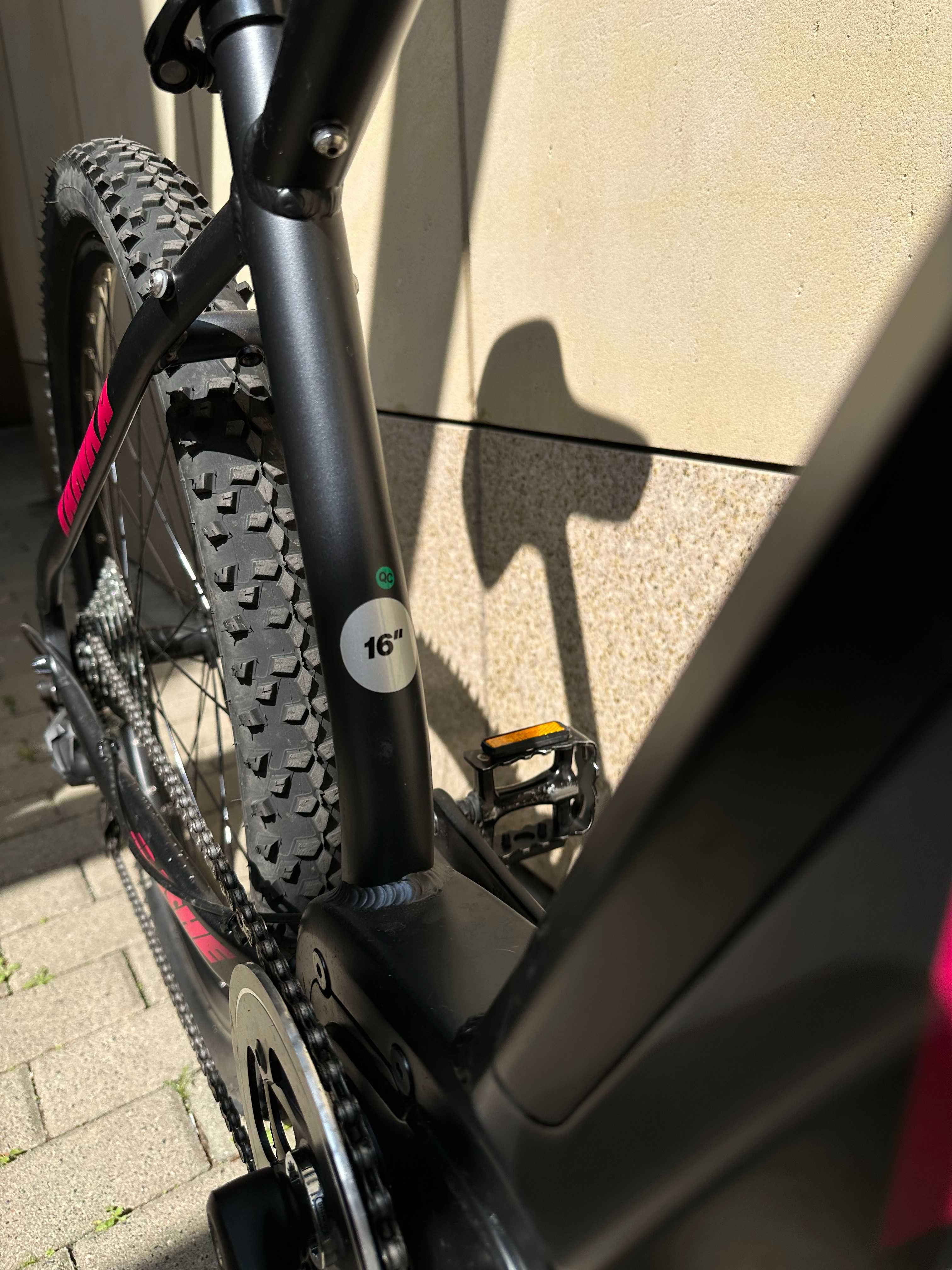 Damski Rower MTB Elektryczny Apache Yamka MX3 2021 – Prawie nówka