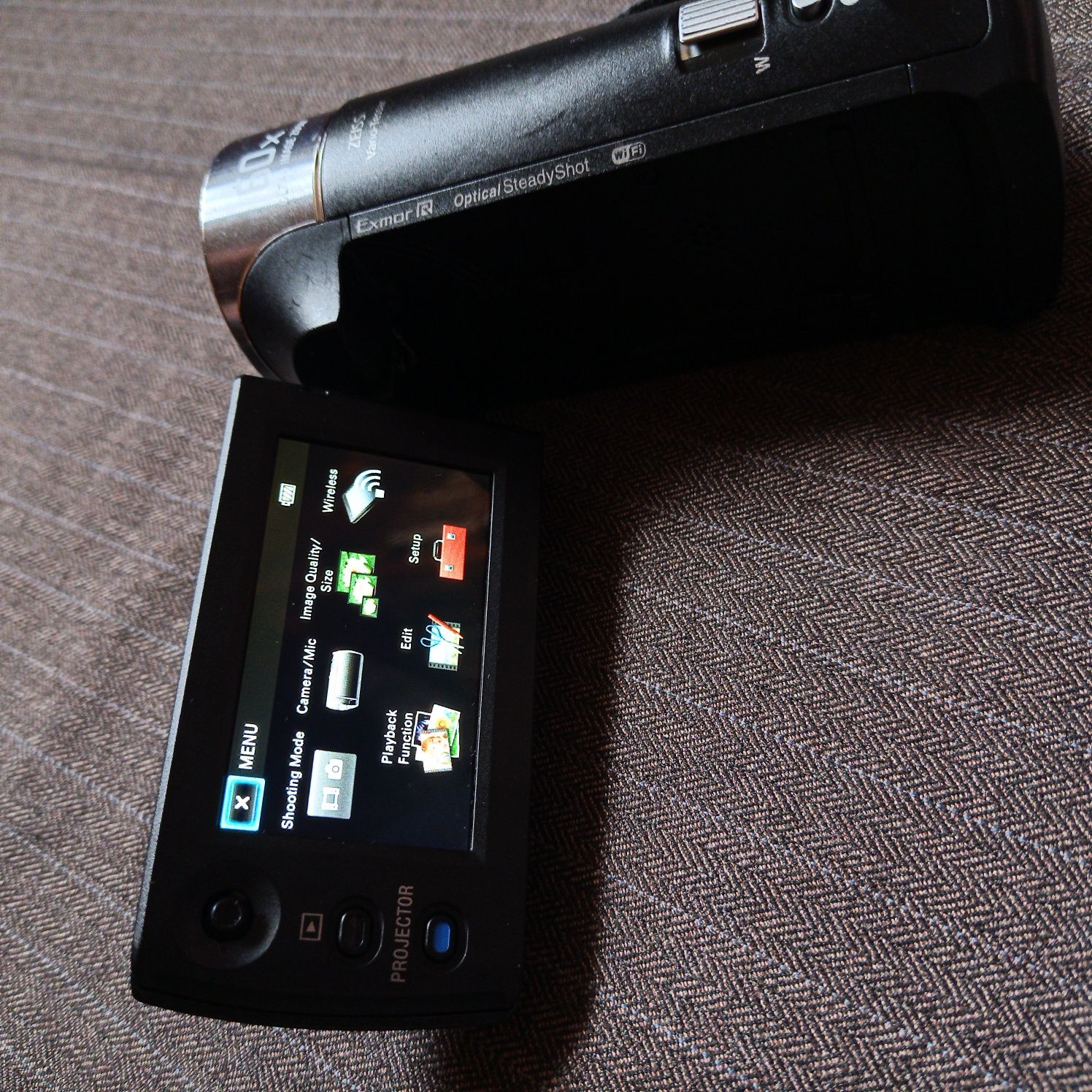відеокамера з вбудованим проектором Sony HDR-PJ410
