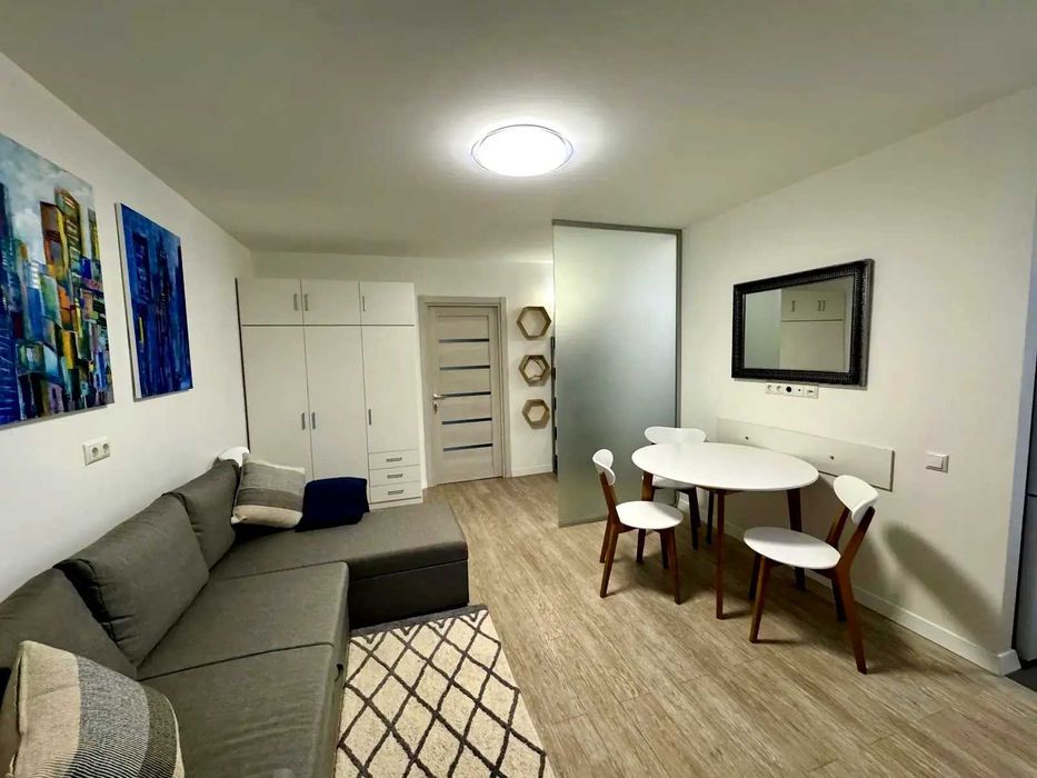 Пропонується в довготривалу оренду квартира на Подолі.