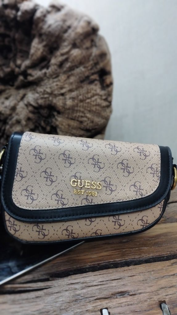 Сумка Сумочка Guess Гесс Клатч