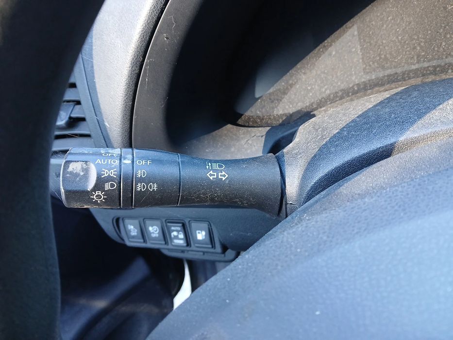 Conjunto / manetes de luzes e limpa vidros NISSAN Leaf EV (ZE0)