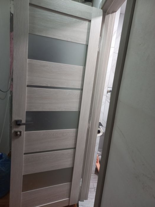 Міжкімнатні двері Flora,Дуб скандинавський, Сатин білий .Ціна за 1 шт