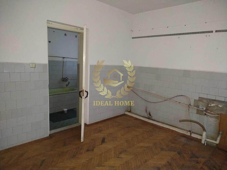 Продам житловий будинок з земельною ділянко Пінчуки,