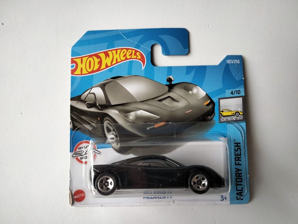 1/64 McLaren F1 (Hot Wheels)