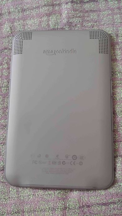 Электронная книга Amazon Kindle 3 Keyboard WI-FI как новая
