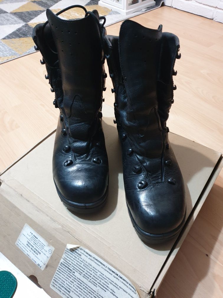Buty wojskowe ZIMOWE  DEMAR wzor 933