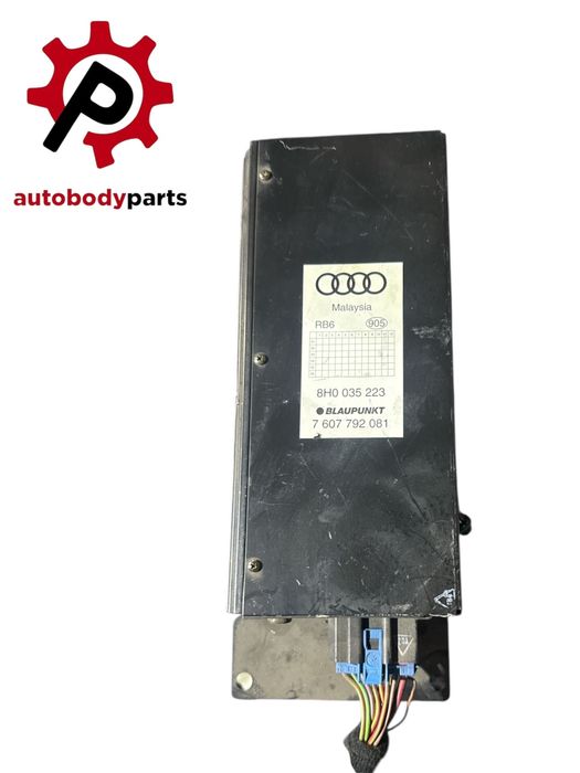 Amplificador de som  Audi b6 em bom estado