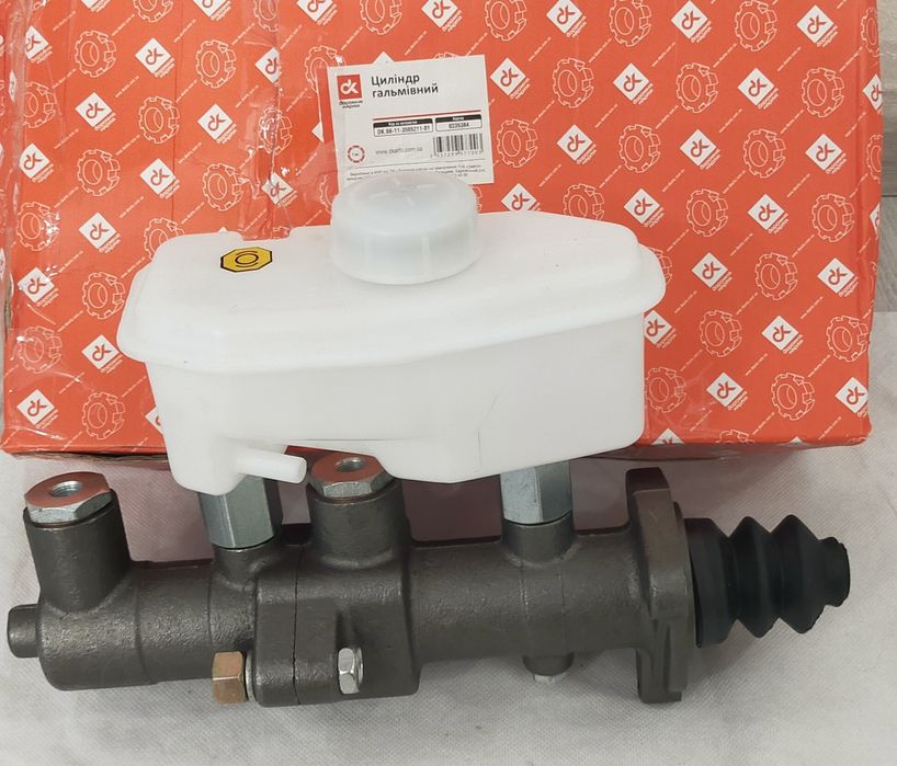 Главный, головний тормозной цилиндр ГАЗ 3307, 3309  2-секцион.з Бачком