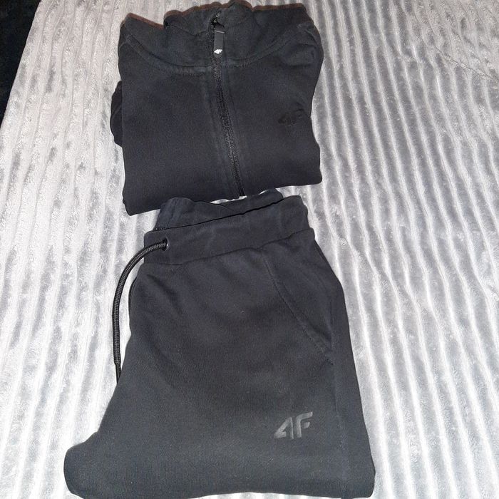 Komplet dres 4F bluza spodnie r. 152