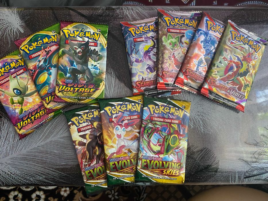 Карточки Покемон (Pokemon Cards) бустер - нові, запаковані
