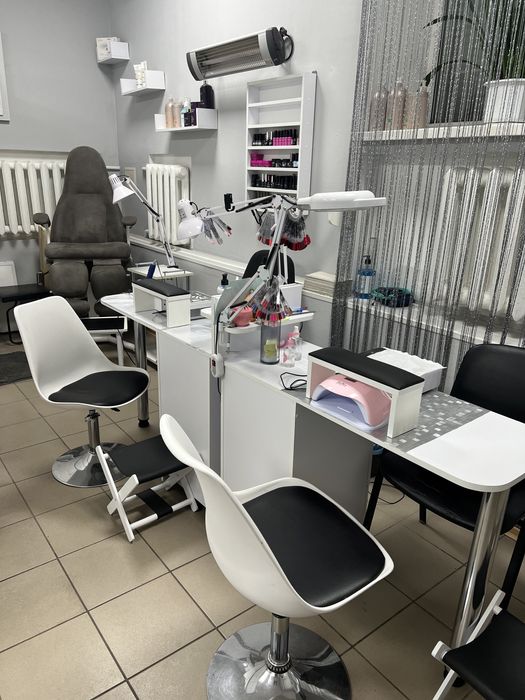 Сдаётся рабочее место мастера маникюра и педикюра