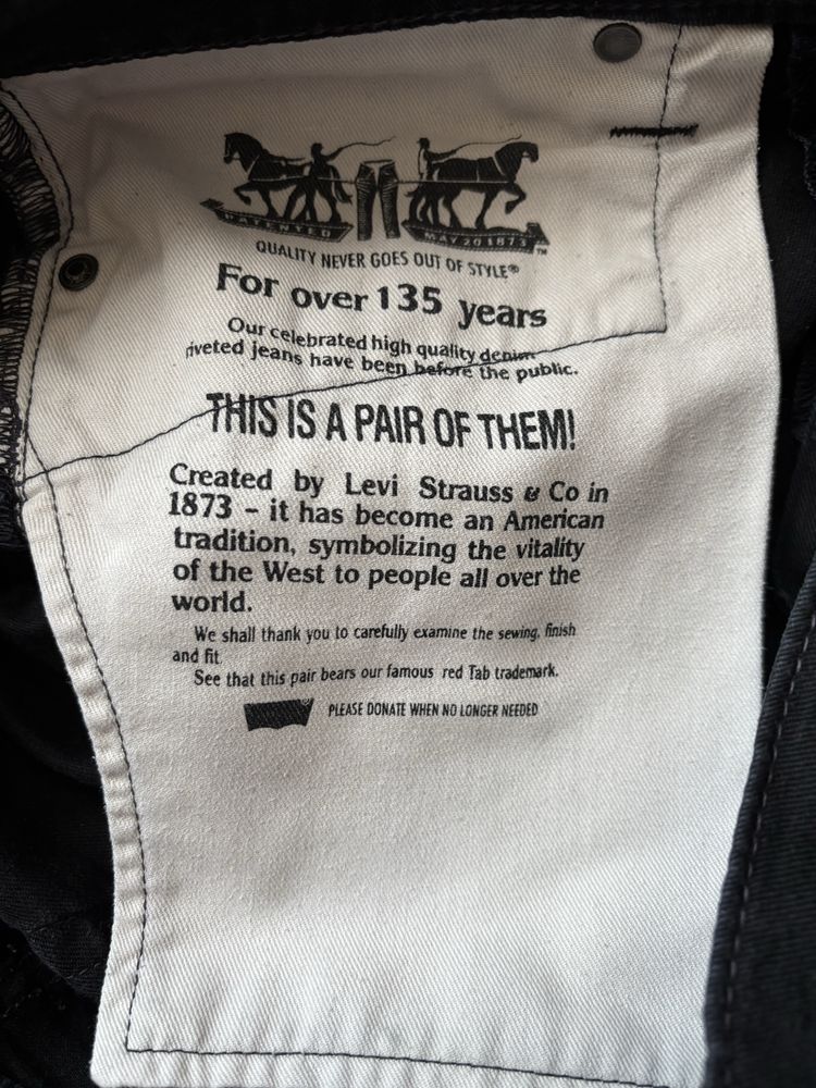 Spodnie czarne Levis