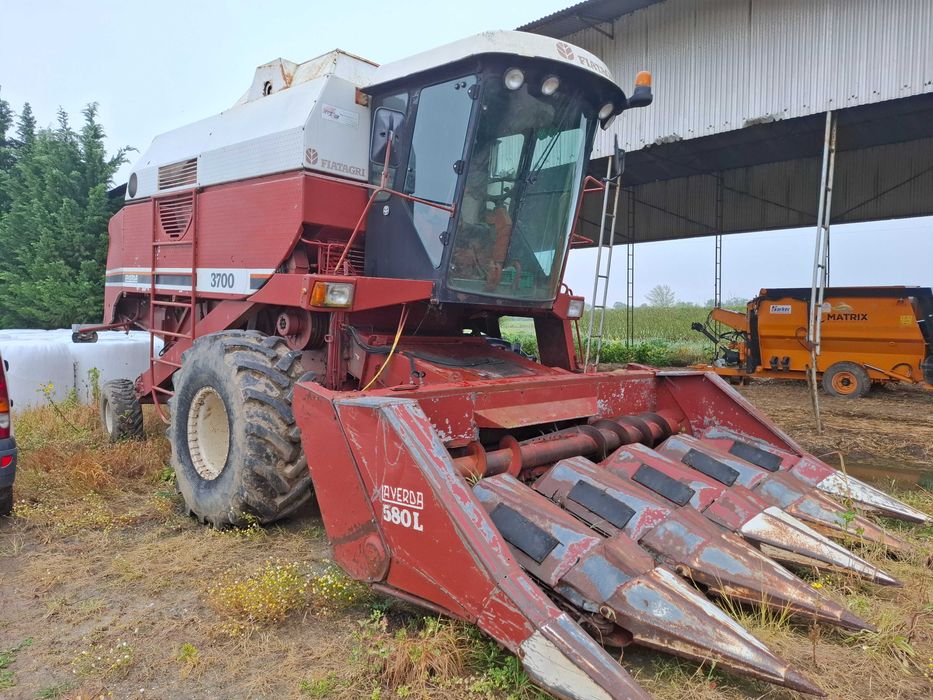 Ceifeira debulhadora fiatagri 3700