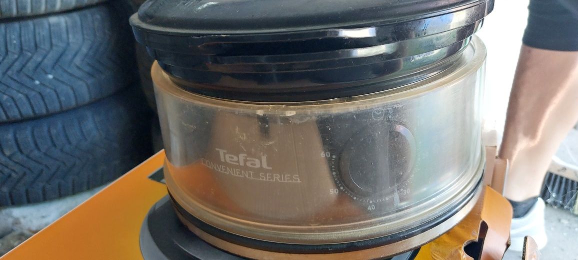 Parowar TEFAL niewiele używany