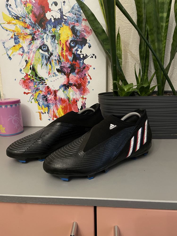 Adidas Predator мужские бутсы/шиповки футбольные 41 размер