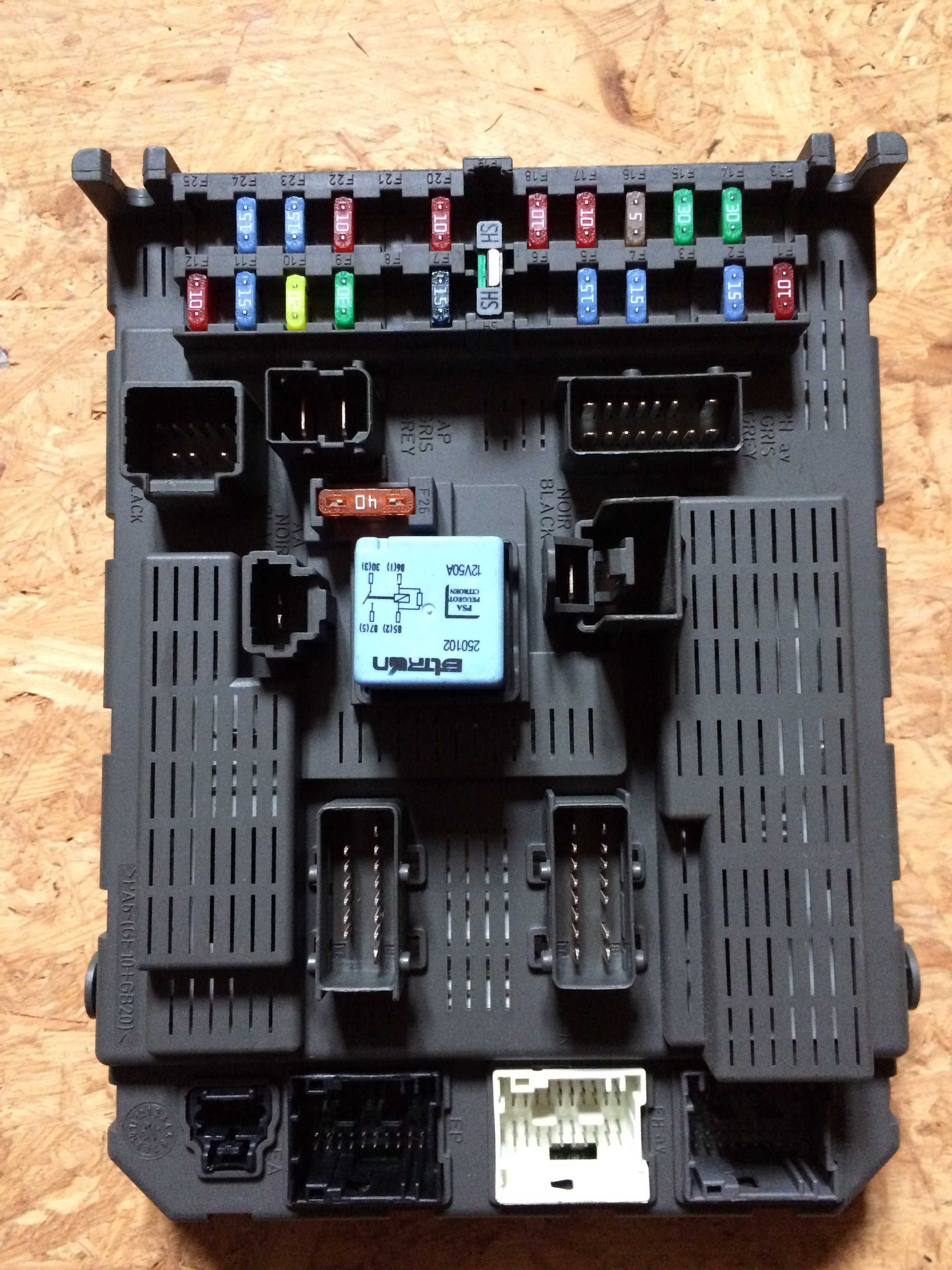 Centralinas BSI Caixa Fusiveis Peugeot Citroen / Grande Stock