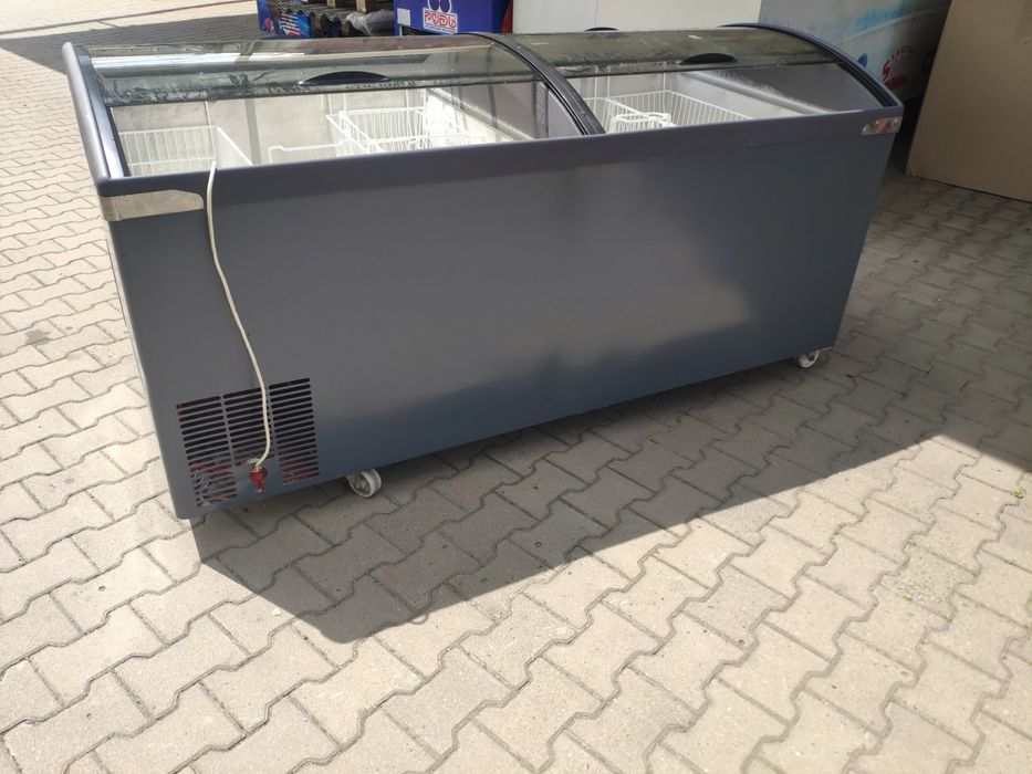 Мороженеці  ларі морозилки під мясо рибу