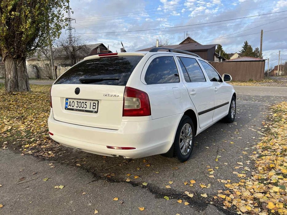 Skoda Octavia A5 2012 год 1600 газ/бензин mpi с механикой