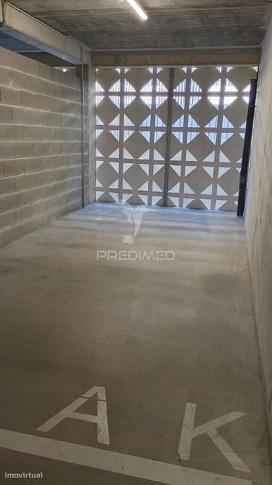 Lugar de Garagem junto à Praia Canidelo