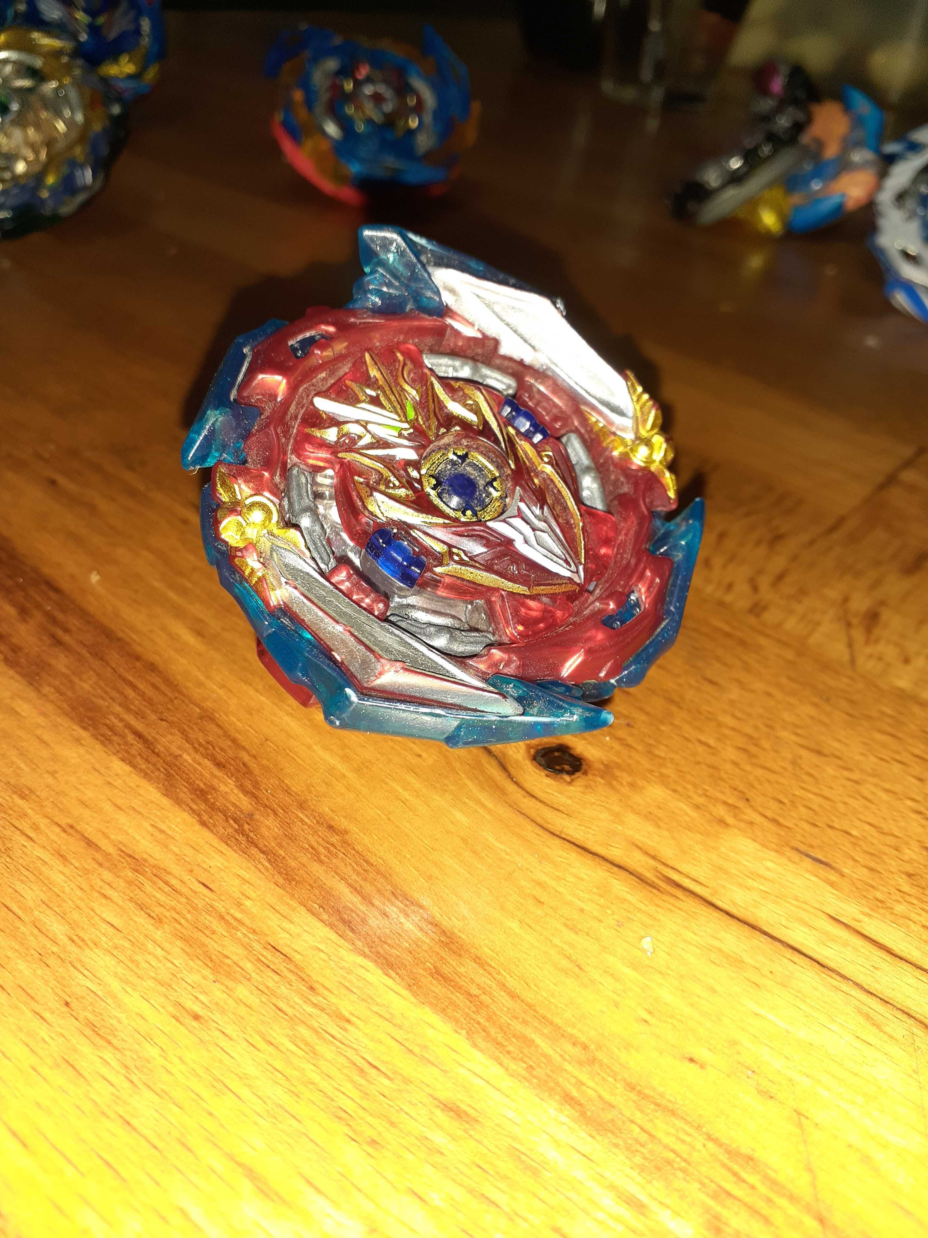 Набір монстрів з 6 сезону beyblade Burst в гарній якості