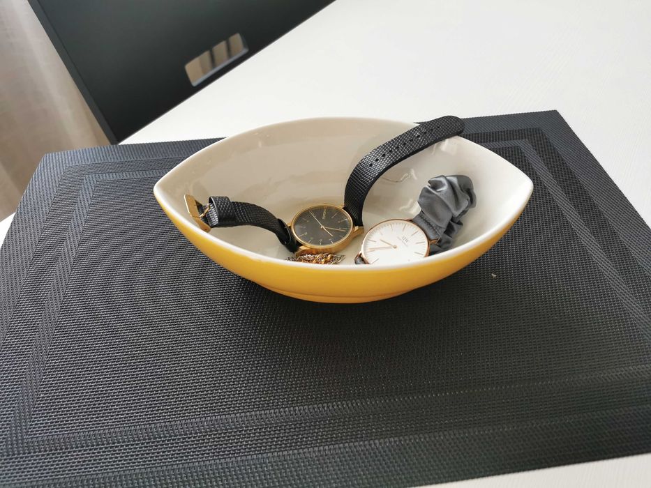 Pojemnik ozdobny na akcesoria łazienkowe