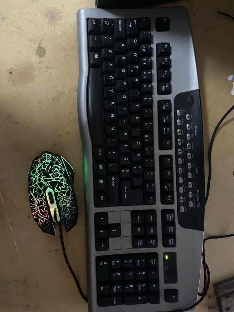 Pc fixo i5 com  wi-fi