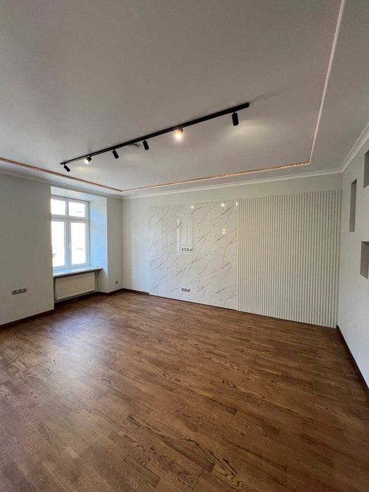 Продаж 2-кім. квартири в центрі на вул. Галицька