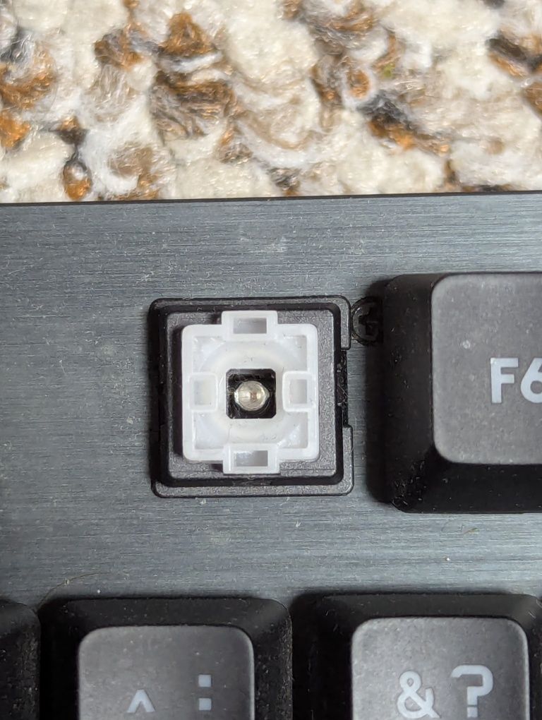Клавиатура Logitech G413 Carbon