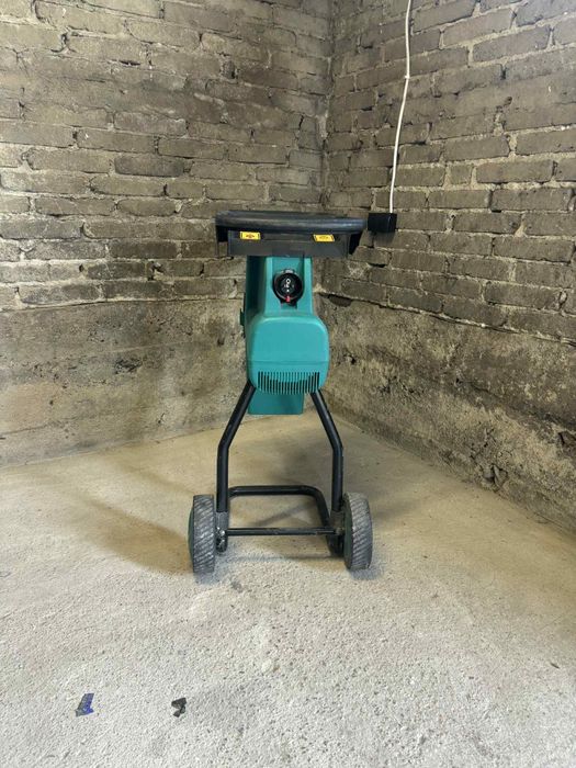 Sprzedam rozdrabniacz elektryczny Bosh 2200 axt