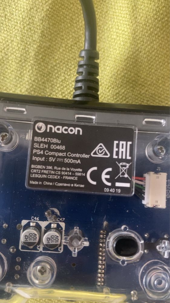 Comando PS4 NACON Wired Illuminated Compact Controller Novo