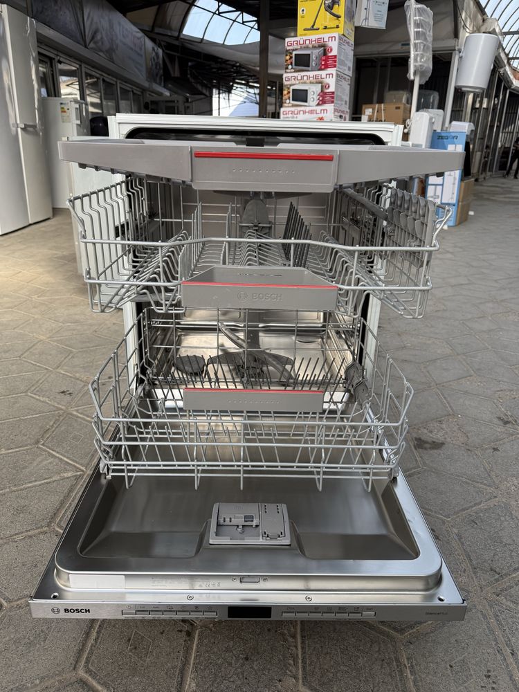 Посудомийна машина Bosch SGV4HCX48E