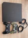 Konsola Sony slim PS4 500GB + 2 pady + 5 gier