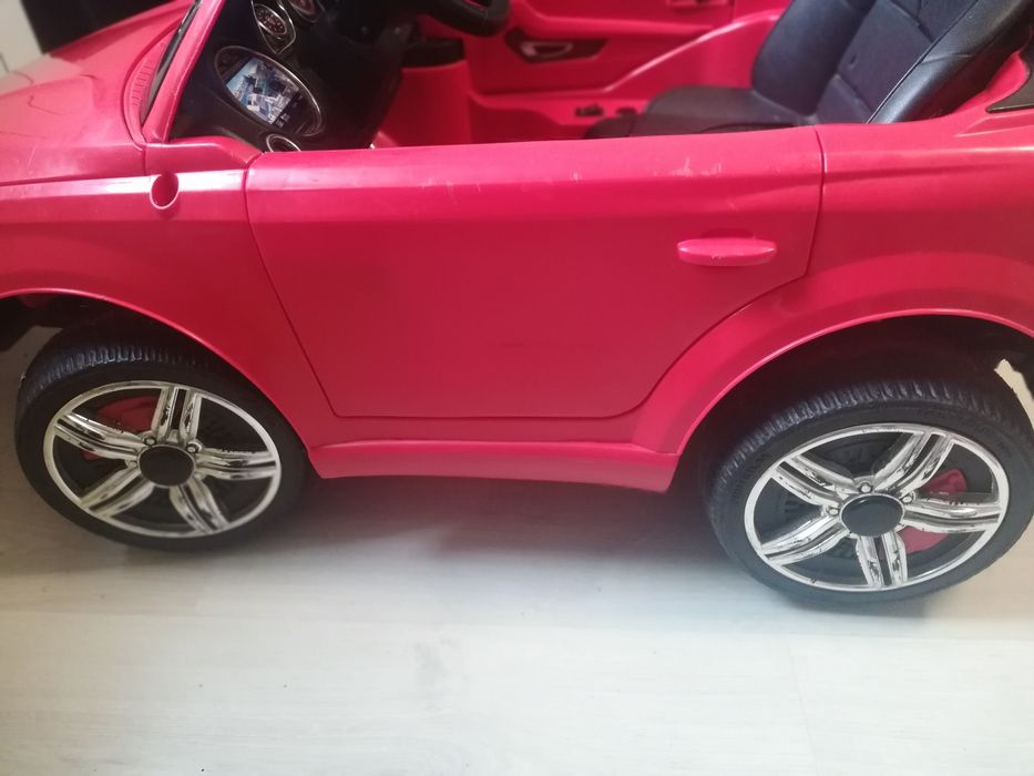 Электромобиль машина электрическая на пульте