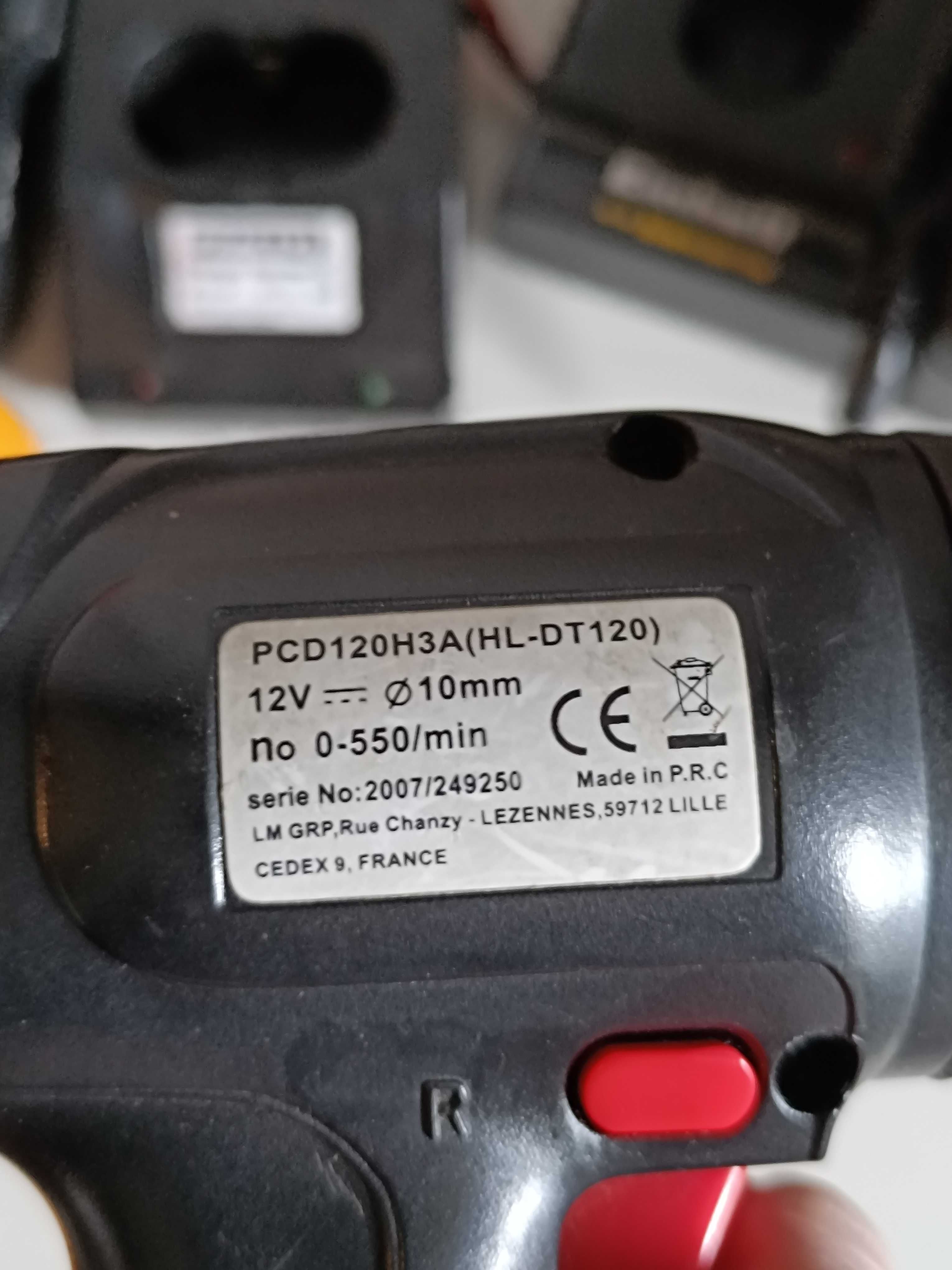 2 Aparafusadores elétricos com baterias