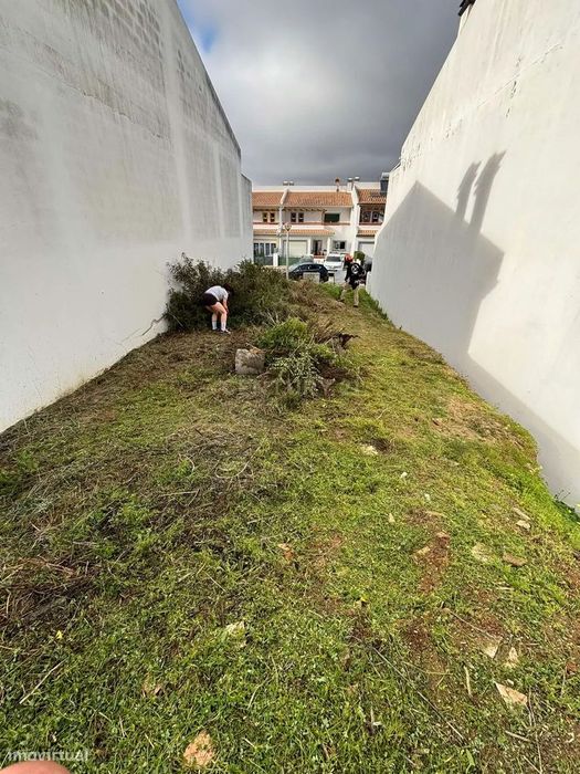 Terreno com projecto aprovado em Montinhos do Burgau