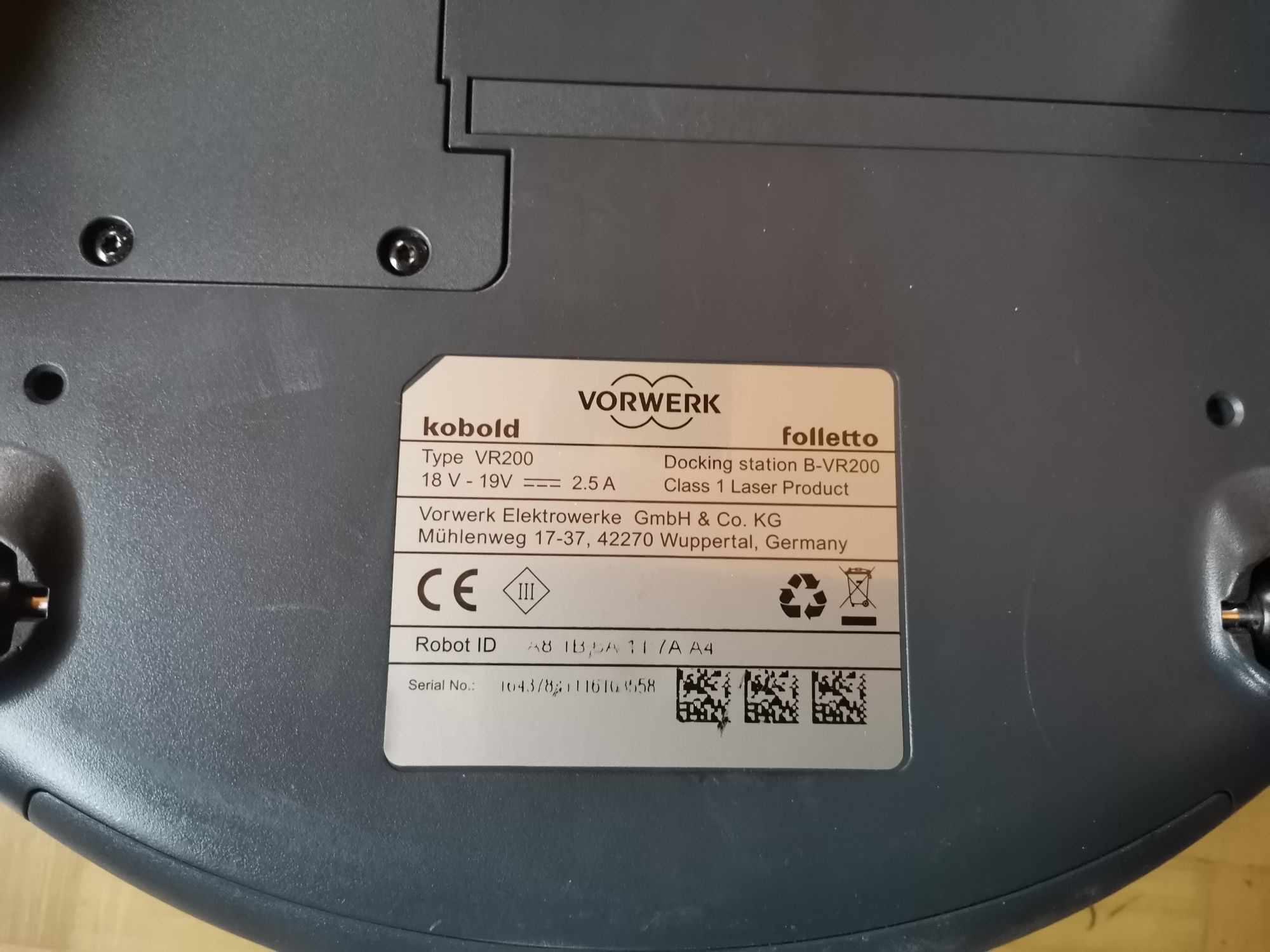 Odkurzacz Kobold VR 200 VORWERK robot sprzątający.