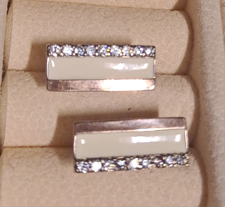 Продам серги ,серебро