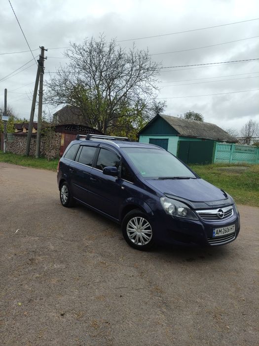 Opel Zefira B 2012 p 1.6 газ/бенз.