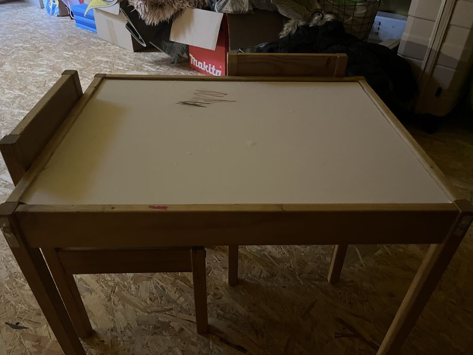 Stolik Ikea dla dziecka