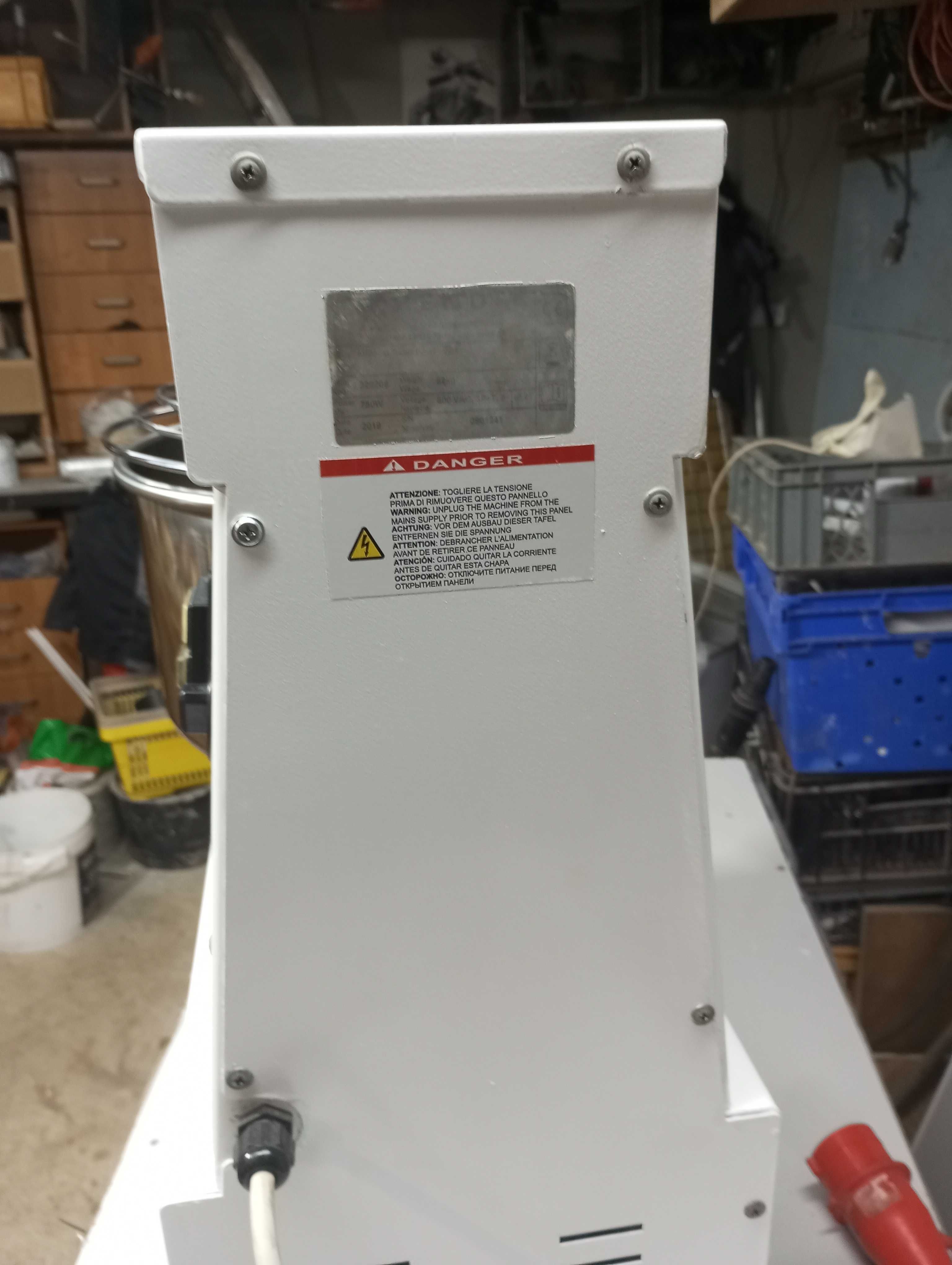 Hendi mieszalnik do ciasta 22 l. Wyposażenie Pizzerii 400v