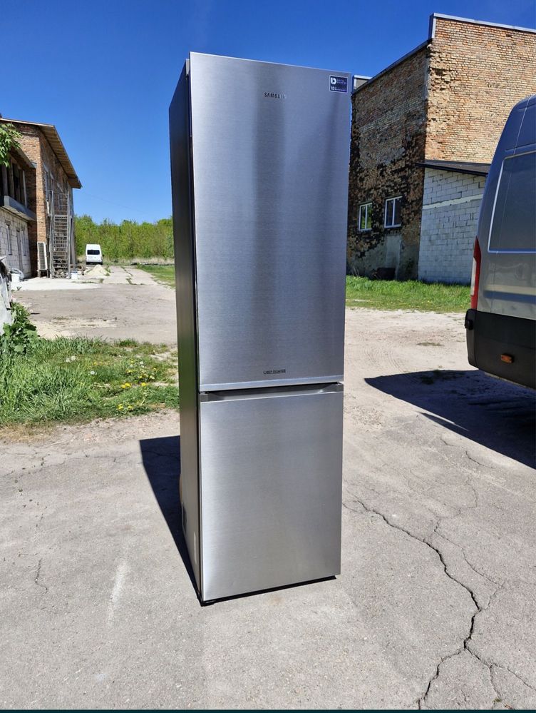 Продам Холодильник Б/У Bosch KGN39XI41.NoFrost 2023 рік.Достявлю