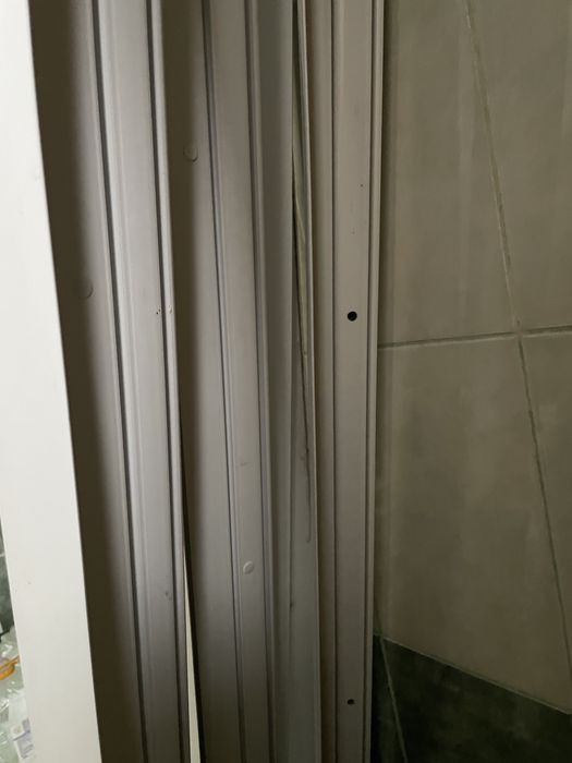 Карнизи для штор і тюлей