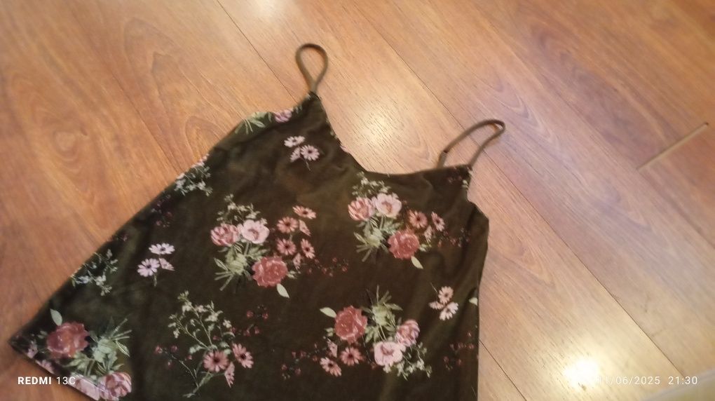 Tops diversos em excelente estado