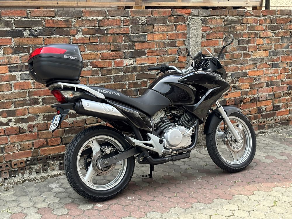 Honda Varadero 125 *Kat B / A1 * Lift * Mały przebieg * Dodatki