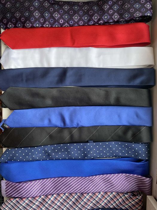 Краватки, метелики