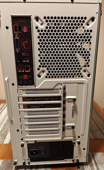 Komputer Ryzen 5 3600, RTX 2060 SUPER, DDR4 16GB, M.2 PCIe 1TB, Win 10