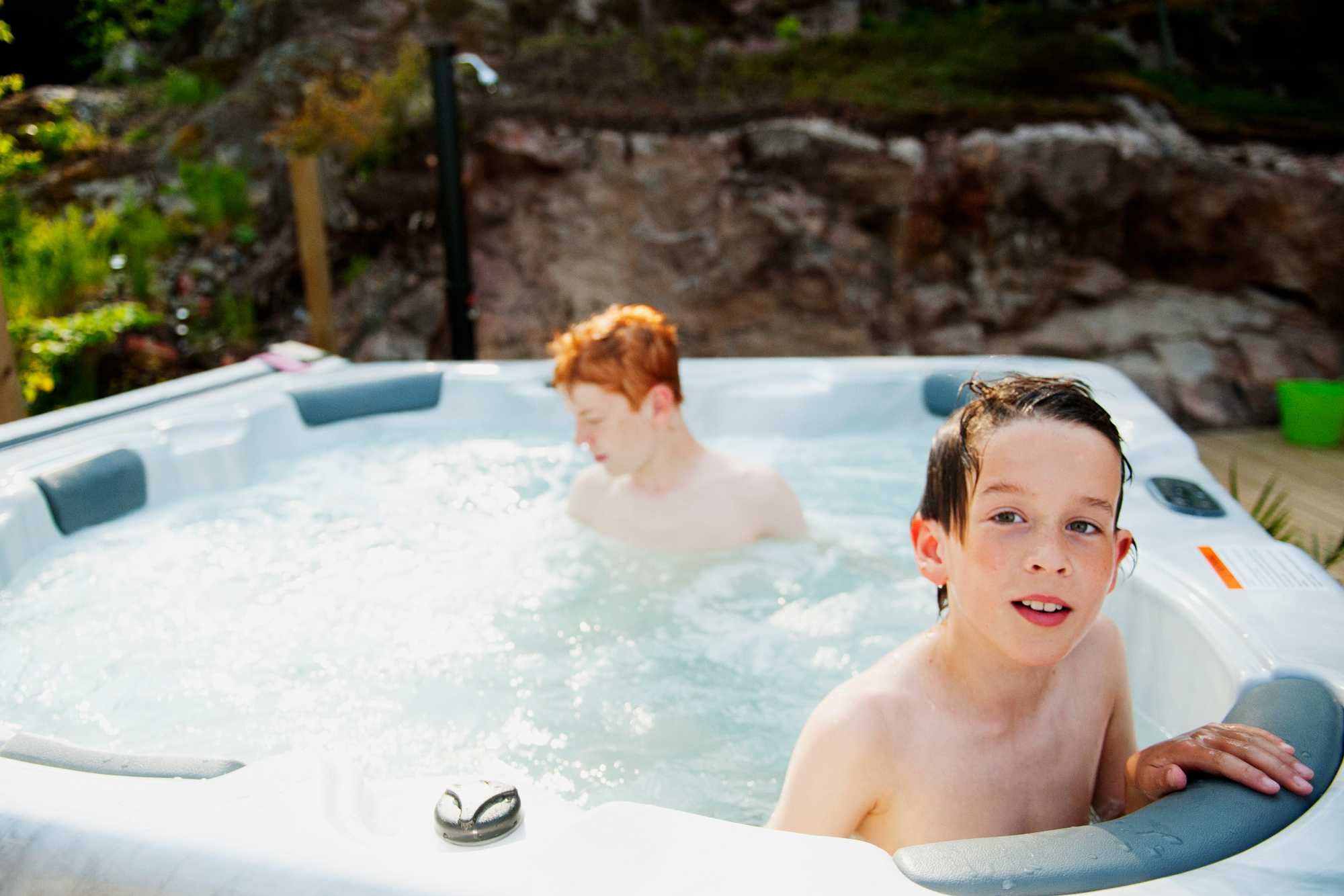 Wanna Jacuzzi Viskan ANGSO – Luksusowy hydromasaż dla 5 osób, 44 dysze